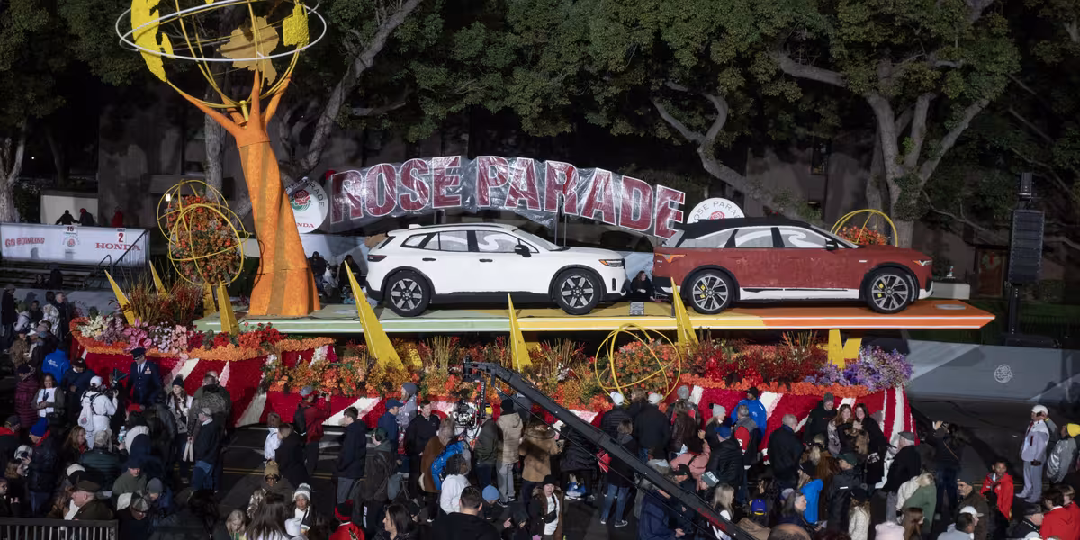 Honda Electrifies the 2025 Rose Parade