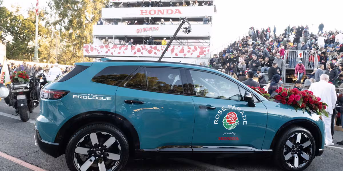 Honda Electrifies the 2025 Rose Parade