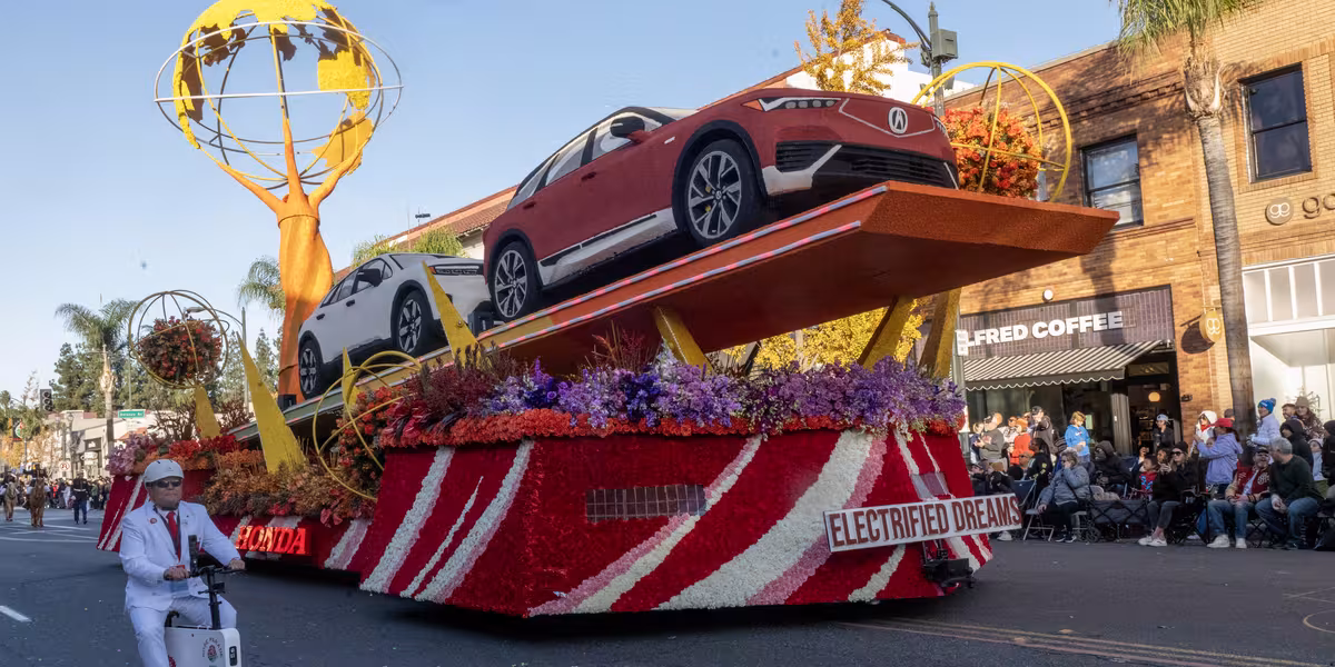 Honda Electrifies the 2025 Rose Parade