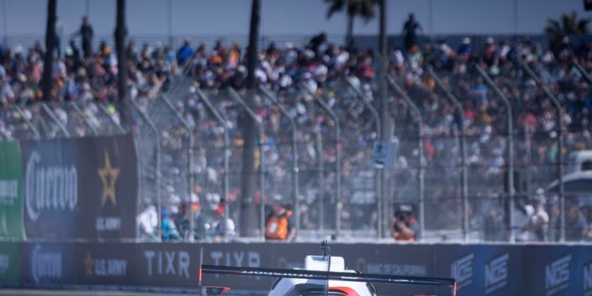 BMW M Hybrid V8 Secures Pole Hat-Trick and First Podium Finish of IMSA Season in Long Beach