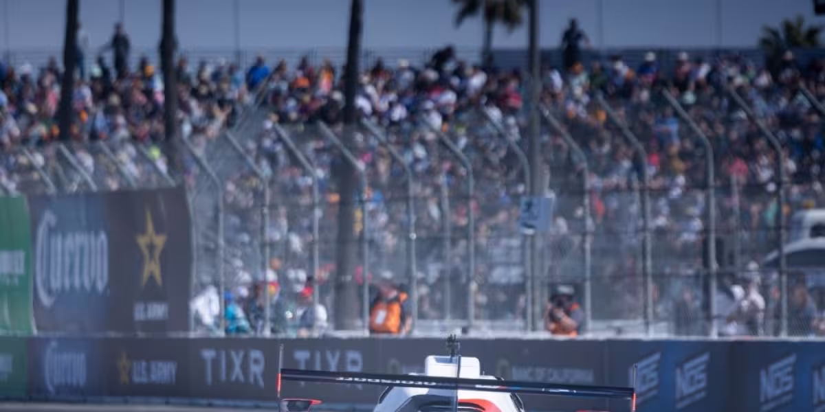 BMW M Hybrid V8 Secures Pole Hat-Trick and First Podium Finish of IMSA Season in Long Beach