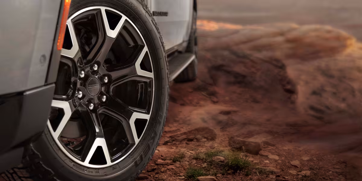 Jeep® Brand Debuts 2025 Wagoneer Overland Special Edition
