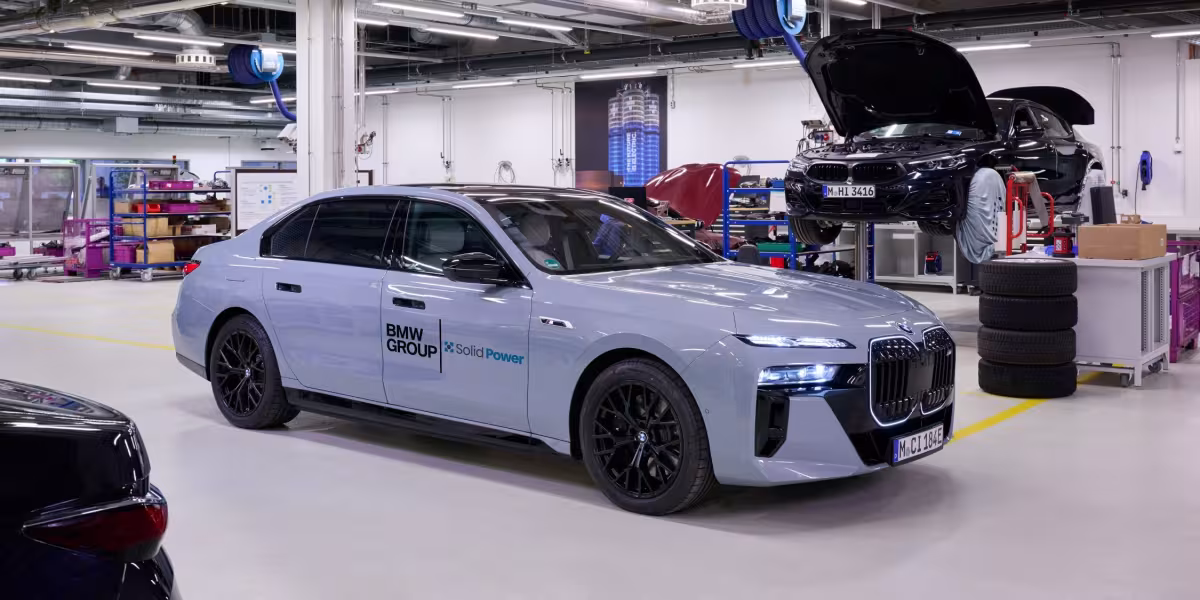 BMW i7