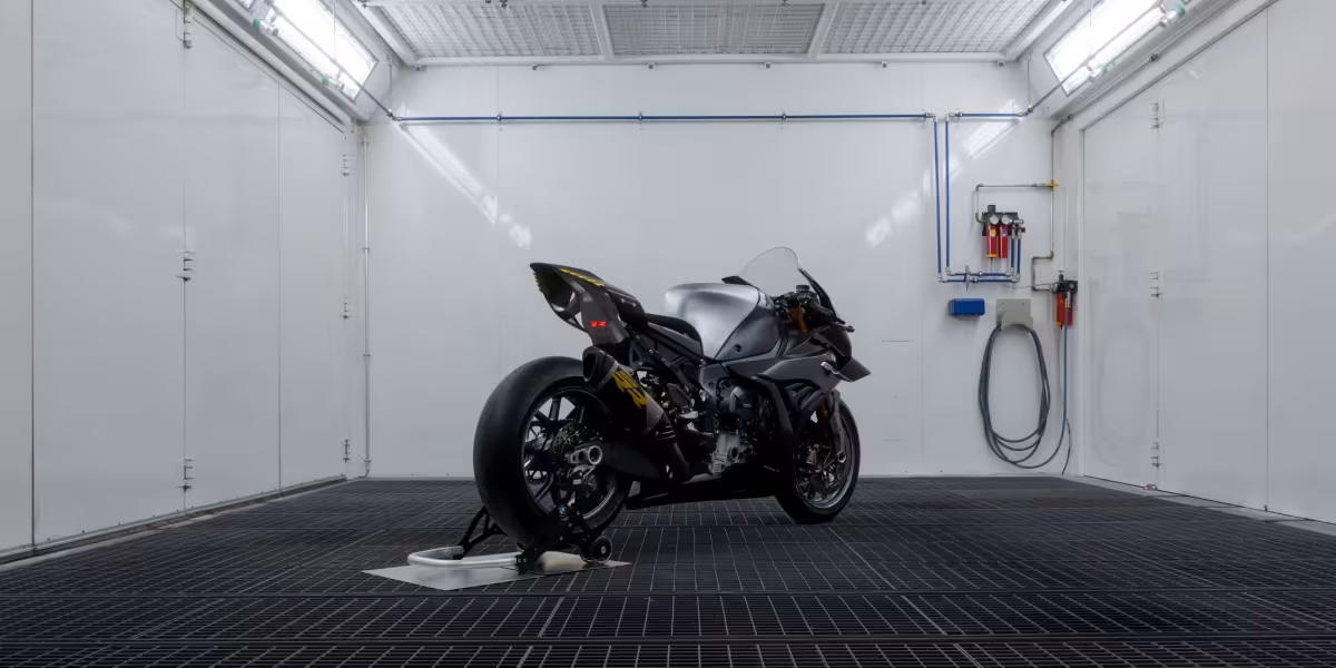 BMW Motorrad Unveils Concept RR