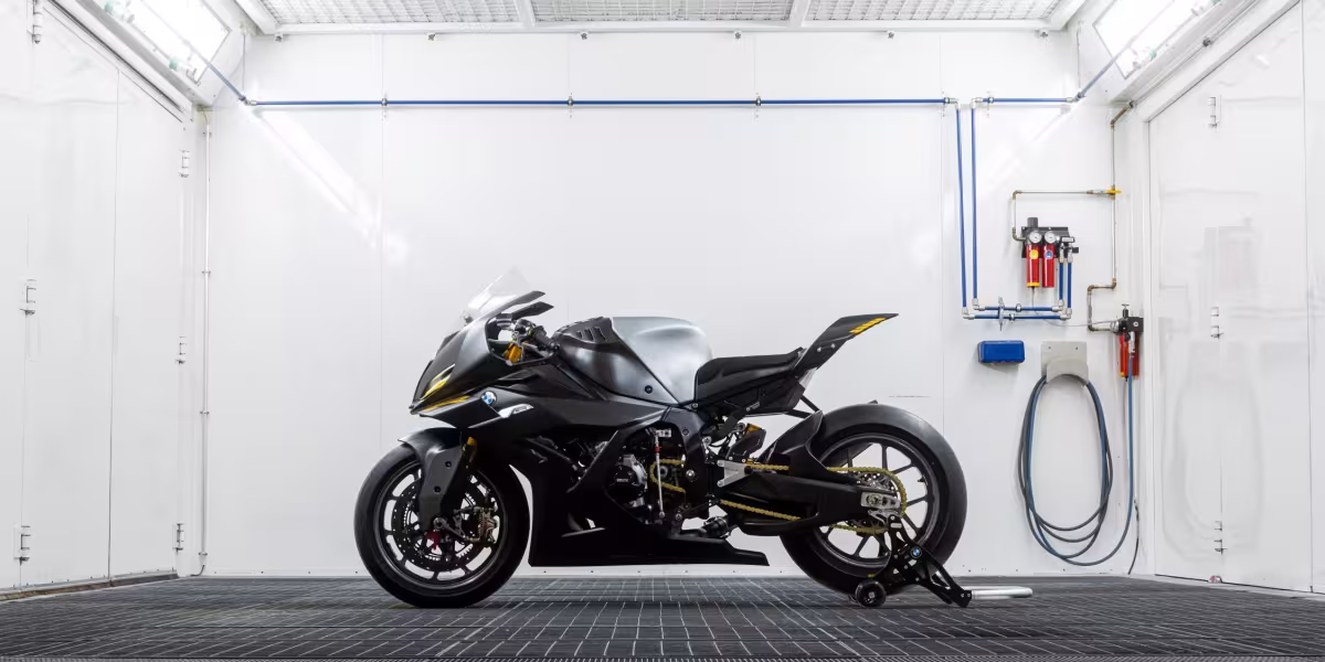 BMW Motorrad Unveils Concept RR