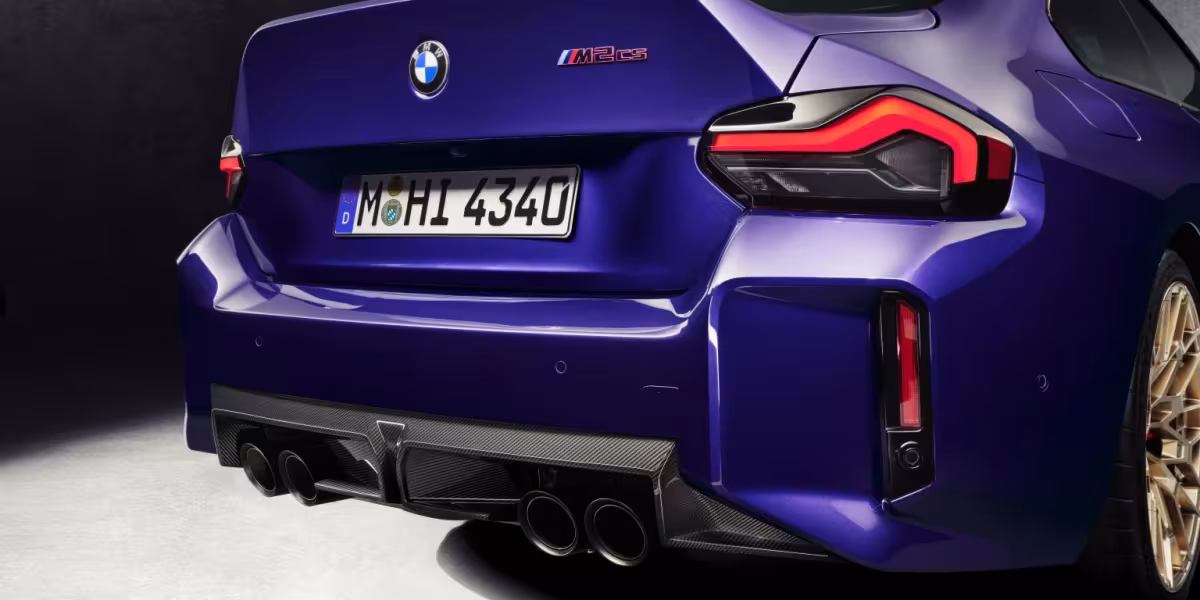 The new BMW M2 CS - Studio