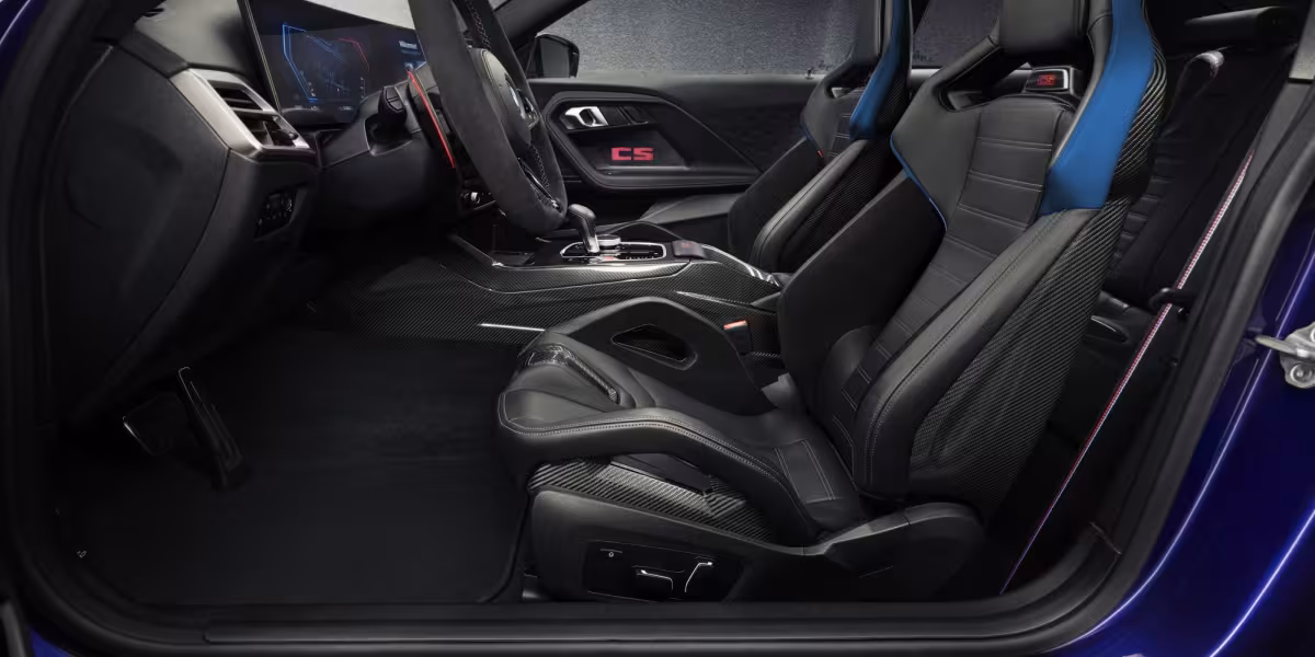 The new BMW M2 CS - Studio