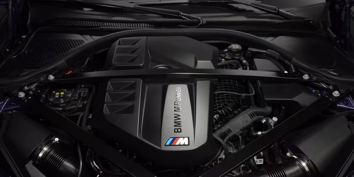 The new BMW M2 CS - Studio