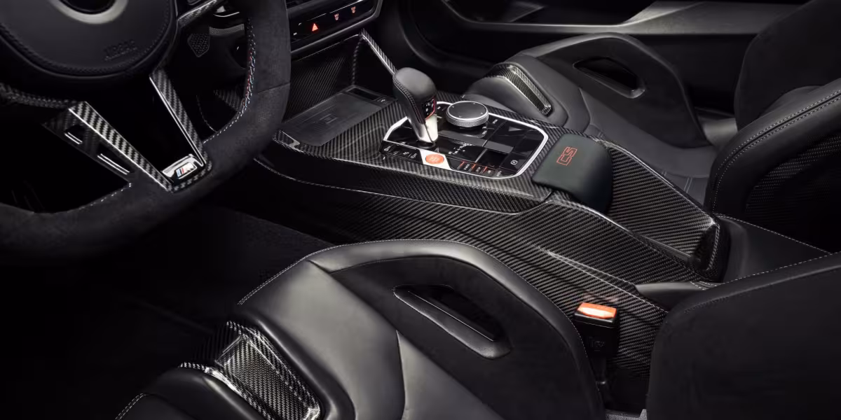 The new BMW M2 CS - Studio
