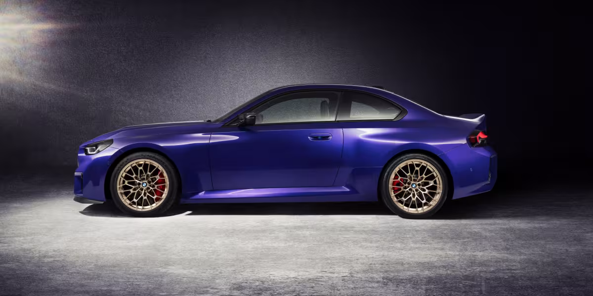 The new BMW M2 CS - Studio
