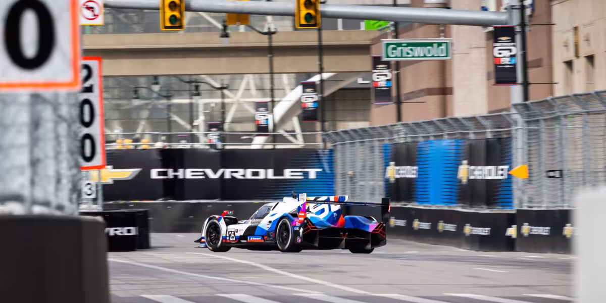 BMW M Hybrid V8 Battles