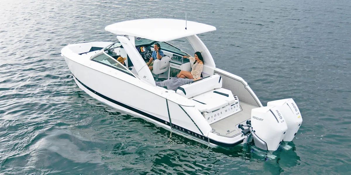 Four Winns H9 Outboard