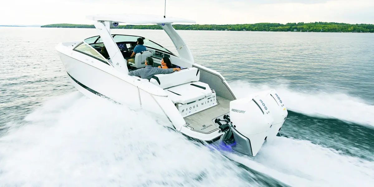 Four Winns H9 Outboard