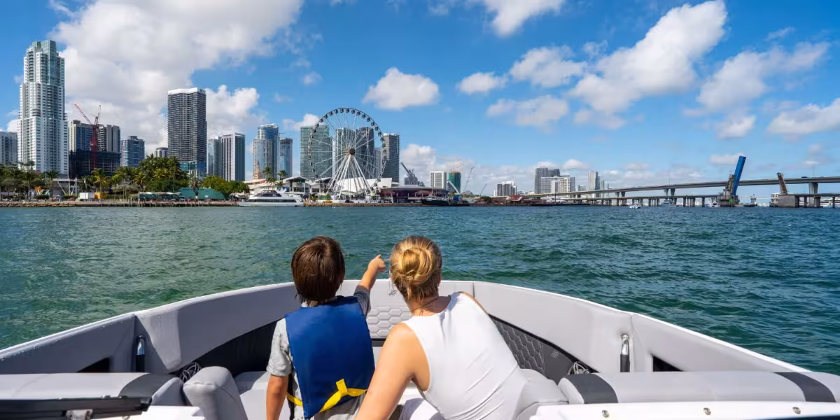 Four Winns H9 Outboard