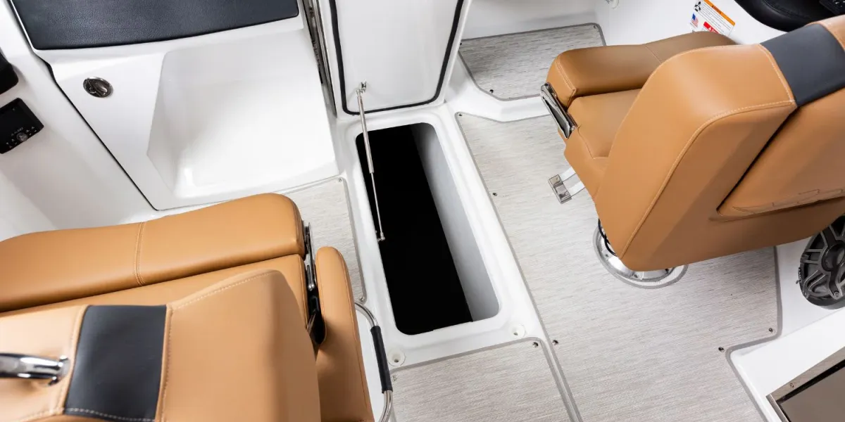 Four Winns H9 Outboard