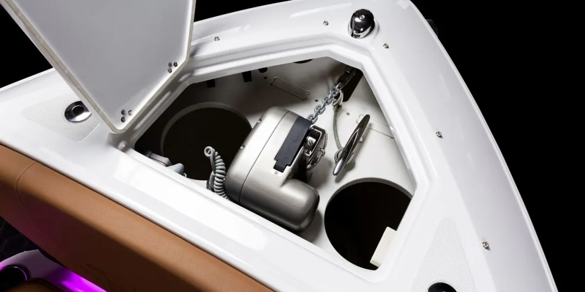 Four Winns H9 Outboard