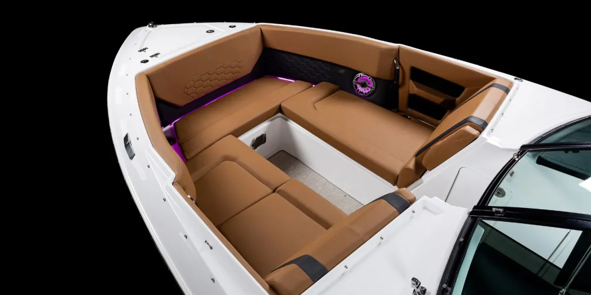 Four Winns H9 Outboard